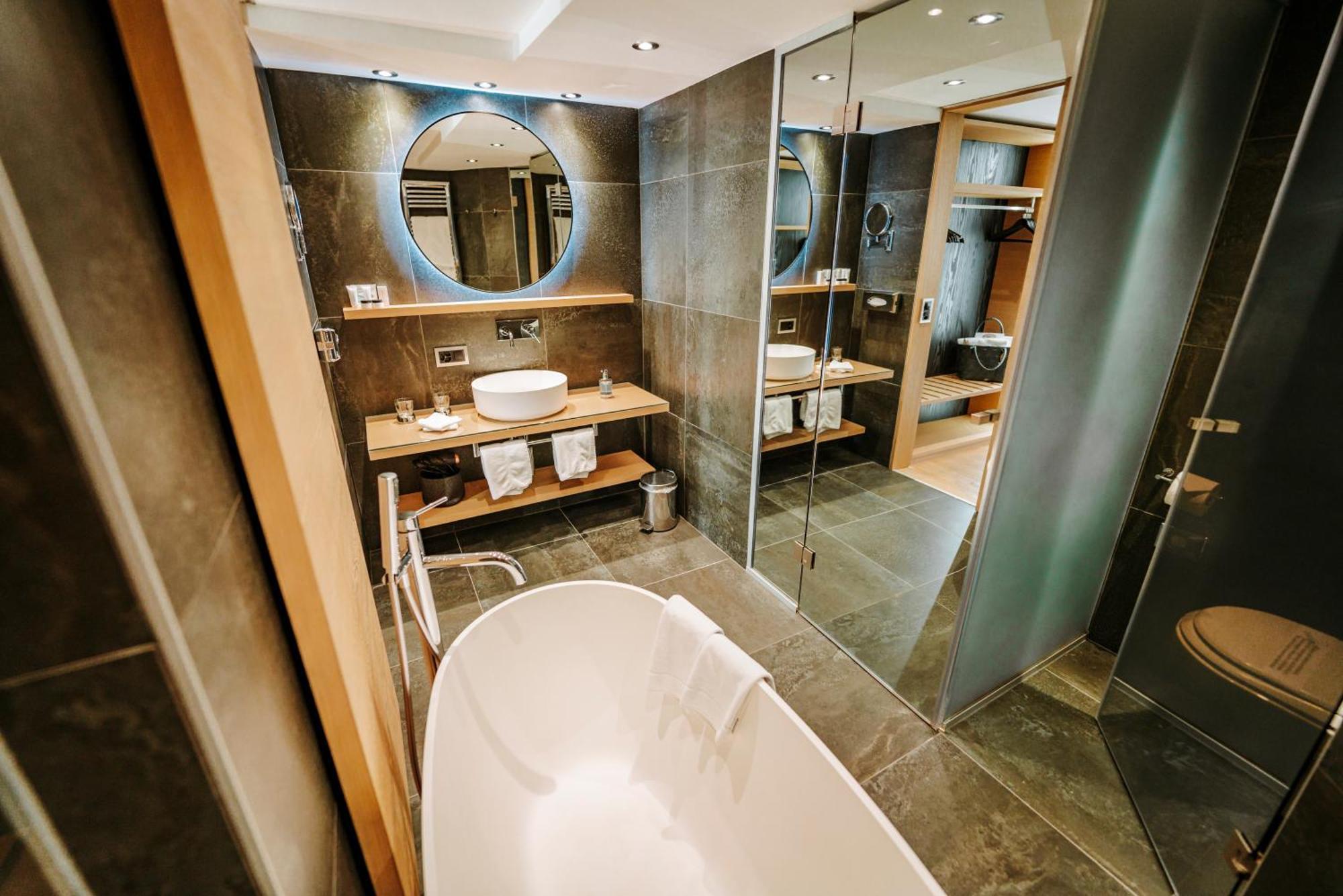 Hotel Eden Wellness Церматт Экстерьер фото